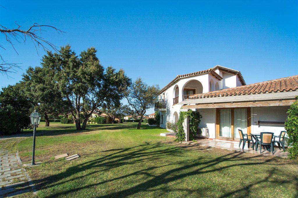 Liscia Eldi Resort San Teodoro Sardegna - Giardino Camere