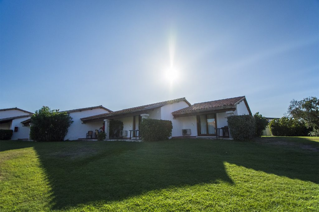 Liscia Eldi Resort San Teodoro Sardegna - Camere con spazio verde